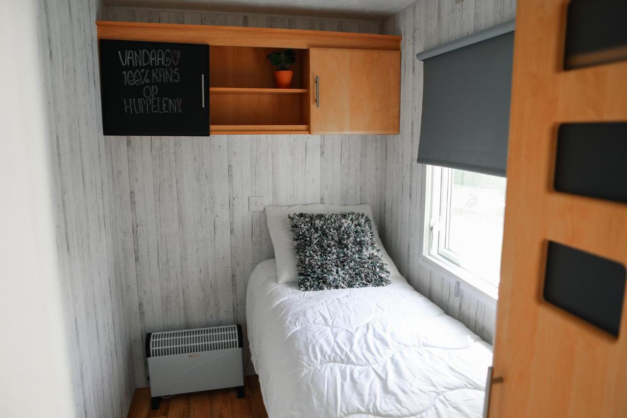 Chalet Op 5* Camping De Paardekreek Kortgene Dış mekan fotoğraf