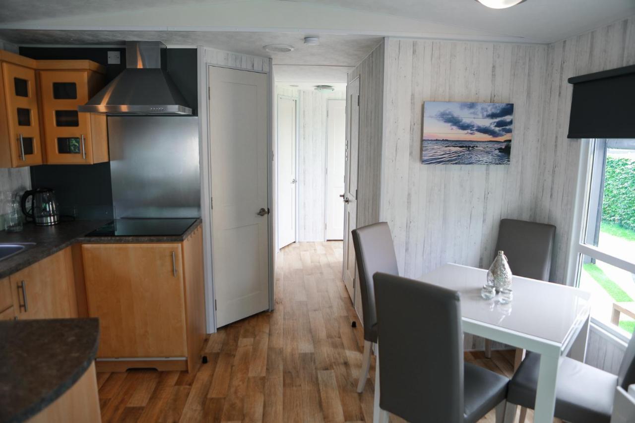 Chalet Op 5* Camping De Paardekreek Kortgene Dış mekan fotoğraf