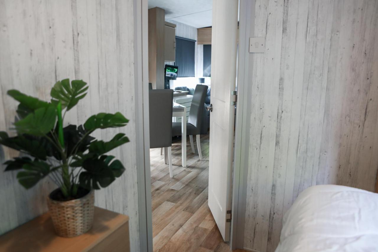 Chalet Op 5* Camping De Paardekreek Kortgene Dış mekan fotoğraf