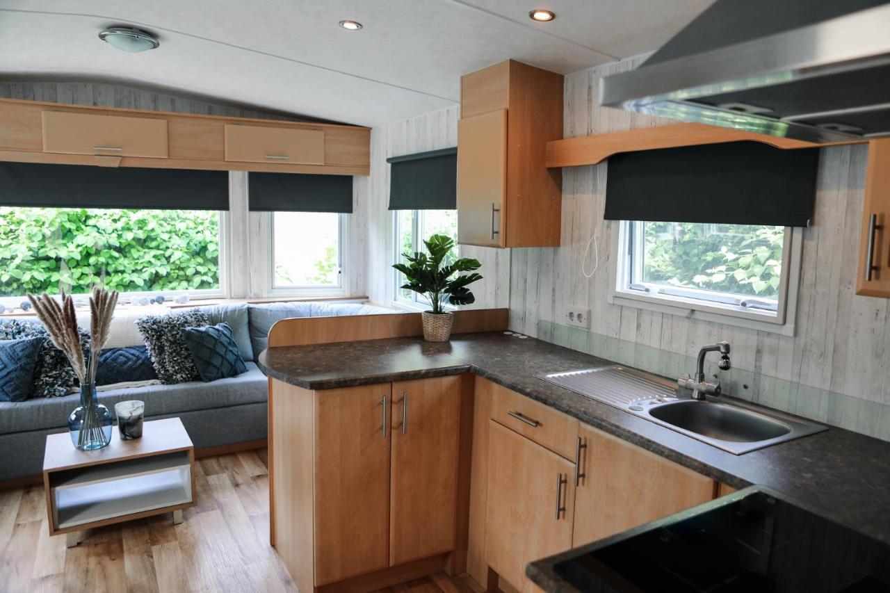 Chalet Op 5* Camping De Paardekreek Kortgene Dış mekan fotoğraf